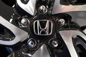 „Honda“ drebina pasaulį: teigia sėkmingai išbandžiusi daugkartinio naudojimo raketą