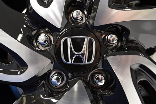 „Honda“ drebina pasaulį: teigia sėkmingai išbandžiusi daugkartinio naudojimo raketą