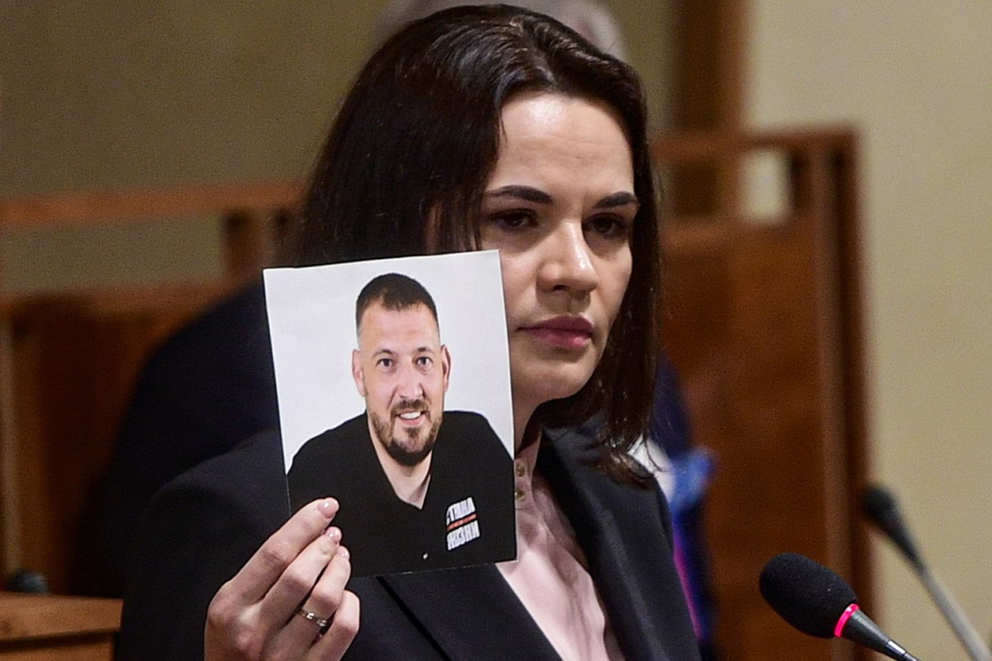 S. Cichanouskis paleistas į laivę: politinis kalinys paliko Baltarusiją.<br> EPA/ELTA nuotr.