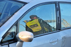 Naujos mirtimi pasibaigusio eismo įvykio Panevėžio r. aplinkybės: policija ieško pasišalinusio automobilio