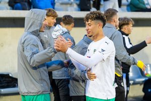 A lygos turo apžvalga: lyderis nežymiai pabėgo