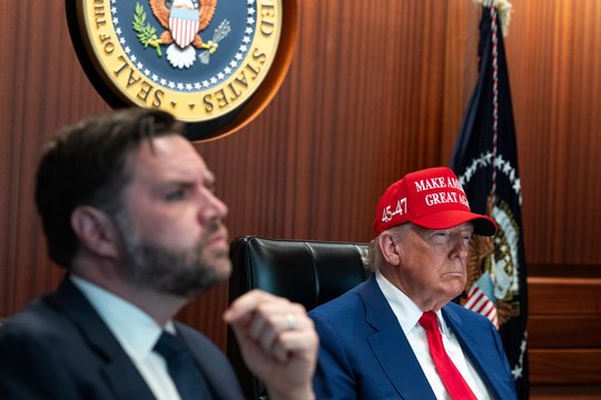 Suabejojo D. Trumpo pareiškimu: Iranas galėjo sėkmingai nuslėpti dar vieną branduolinį objektą