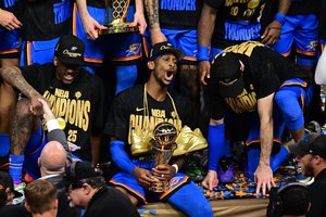 Shai Gilgeous-Alexanderis istorinį sezoną paženklino NBA finalų MVP titulu