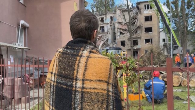 Kraupią ataką išgyvenę ukrainiečiai dalijasi emocijomis: „Pabudau griuvėsiuose“