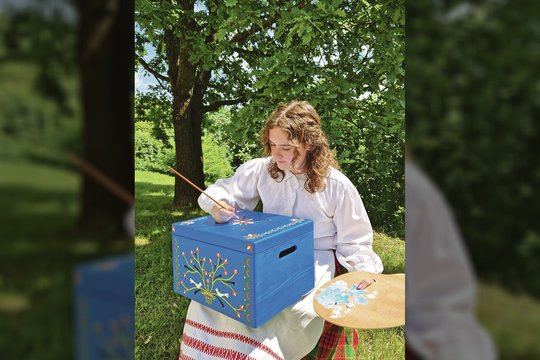 Gimnazistės iš Jonavos hobis stebina aplinkinius: praeitį jungia su dabartimi