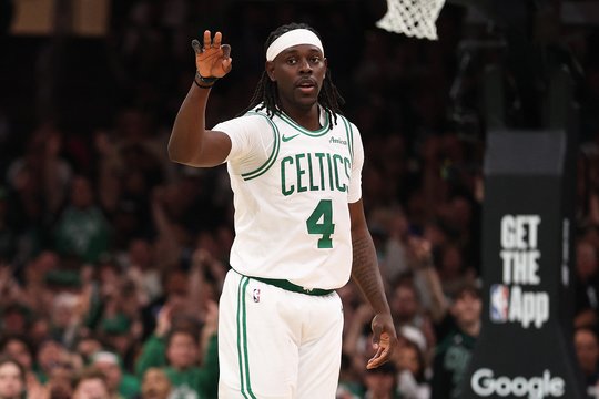 „Celtics“ gynybos specialistą išmainė į „Trail Blazers“ atakų lyderį