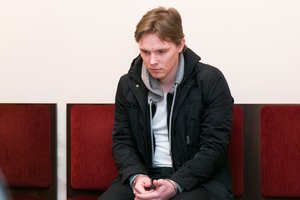 „Western Union“ pastatą sprogdinęs jaunuolis nuteistas už J. Juškaitės ir B. Sabatauskaitės niekinimą