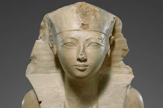 Mano išsiaiškinę, kodėl senovės Egipte buvo naikinamos legendinės valdovės statulos