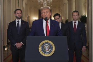 D. Trumpas tikisi „sėkmingo“ NATO viršūnių susitikimo Hagoje