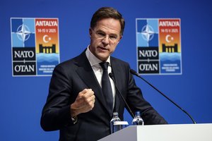 M. Rutte: NATO kariniam pranašumui mestas iššūkis