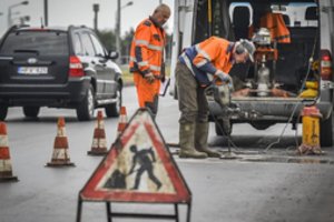 Kaune pradėta remontuoti judri gatvė – keičiasi eismas