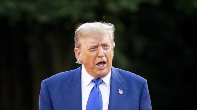 Atskleidė įslaptintus duomenis apie JAV smūgius Irane: D. Trumpas įtūžęs – tai bandymas sumenkinti operaciją
