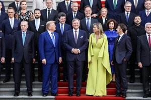 Suma – stulbinanti: atskleidė, kiek kainuos NATO viršūnių susitikimas Hagoje