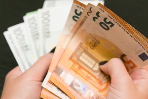 Seimas praplėtė PVM lengvatą socialinėms paslaugoms