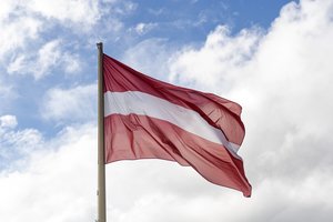 Latvija pratęsė sustiprinto stebėjimo režimą prie Baltarusijos sienos