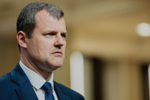 Apie D. Šakalienės sprendimą dėl karinės žvalgybos vado G. Paluckas kalba jau kitaip: tikrai turėsiu patarimų