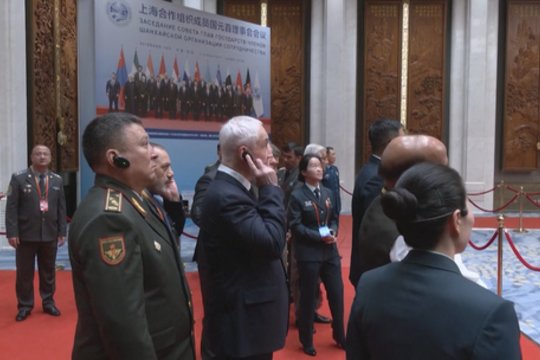 Diplomatinė akistata: Indijos ir Pakistano atstovai pirmą kartą susitiko po neseniai įvykusio konflikto