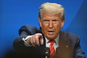 D. Trumpas davė pažadą Europai: kol aš čia – V. Putinas nepuls