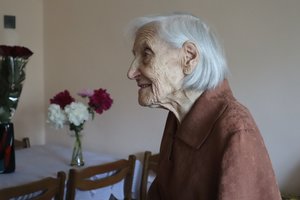 105-erių sulaukusios zarasiškės gyvenimas – kaip iš filmo: vos ištekėjus atskyrė nuo vyro