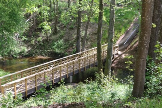 Turistų dar neatrastas, bet išties unikalus: vietomis šis pažintinis takas veda net virš vandens