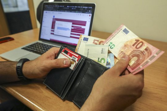 Dėmesio verta suma: paaiškėjo, kuri valstybės valdoma įmonė gegužę mokėjo didžiausią algą