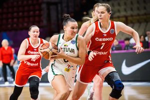 Lietuvos krepšininkės įtampos prieš čekes neatlaikė: po dramatiškos kovos – pralaimėjimas
