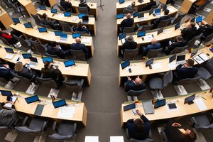 Desovietizacijos komisijos nariai Seimo vadovybei išsiuntė atsistatydinimo raštą