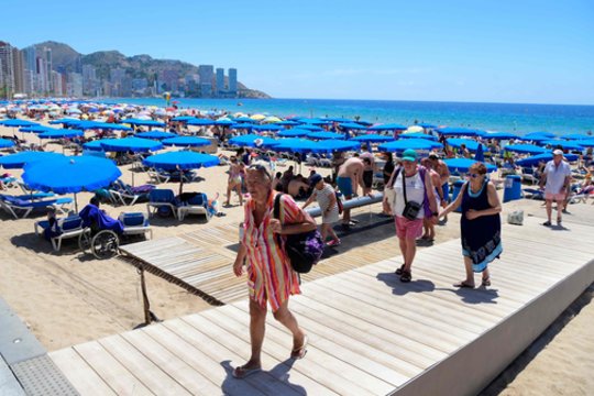 Europoje – pirmoji vasaros karščio banga: įspėja apie pražūtingus padarinius 