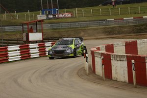 Keturių šalių sportininkai jau išmėgino atnaujintą Vilkyčių ralio kroso trasą