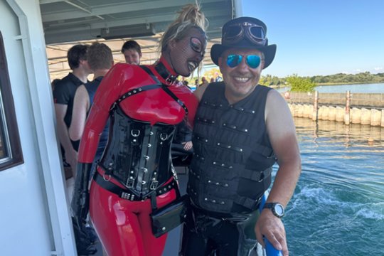 „Tai, kas nutinka laive, laive ir pasilieka“: Vokietijos Bodeno ežere į kruizą „Kankinimų laivu“ leidosi fetišistai