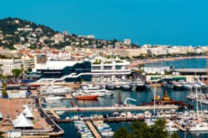 Kanuose bus leidžiama švartuotis tik vienam kruiziniam laivui per dieną