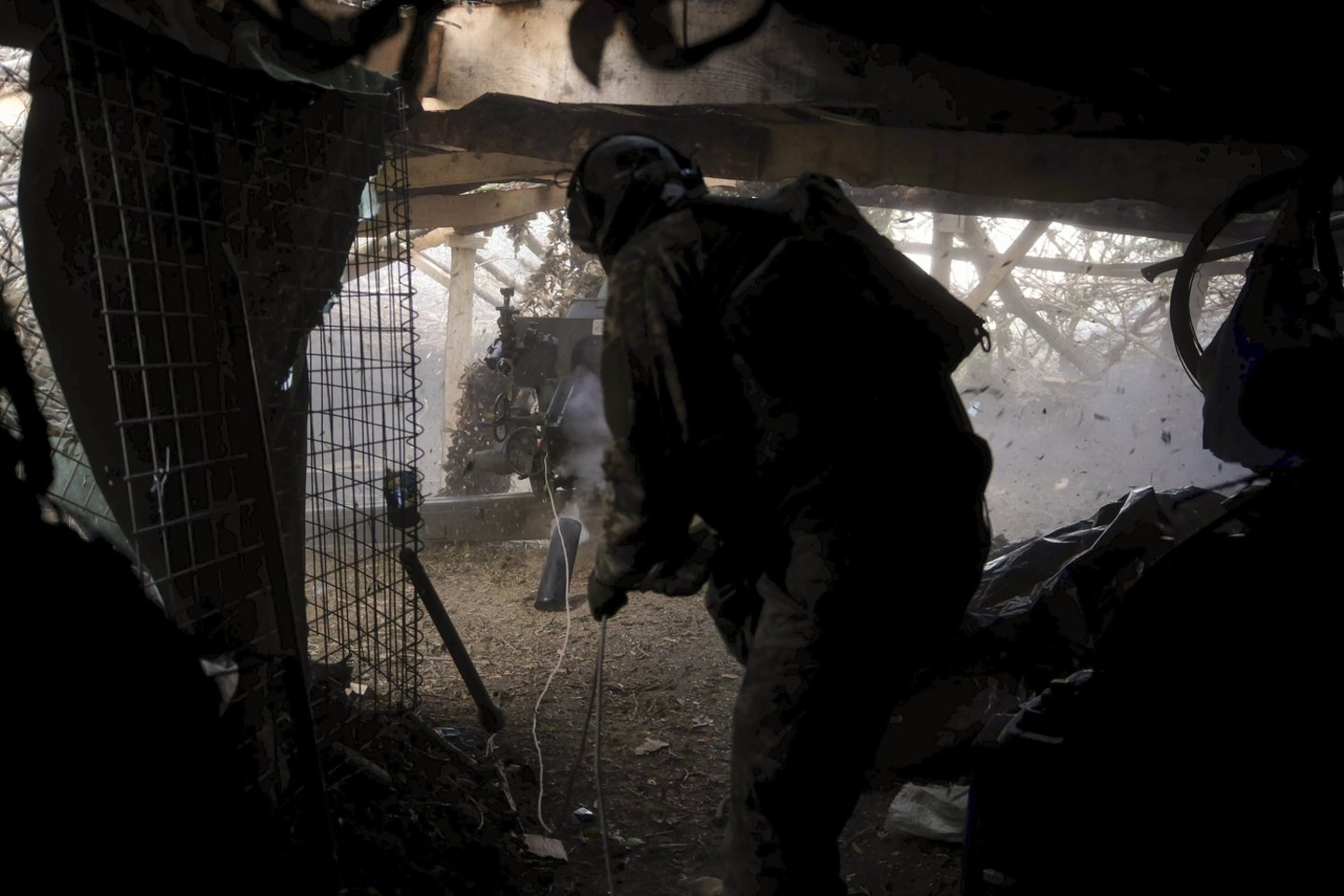 Karas Ukrainoje.<br>EPA-ELTA nuotr.