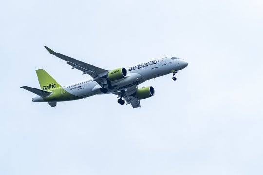 Dėl vėjo Vilniaus oro uoste negalėjo leistis lėktuvai: buvo nukreipti į Rygą ir Stokholmą