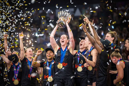 Pasaulio sporto savaitė. Belgijos krepšininkės ir Italijos lengvaatlečiai, Farerų Salų rankininkai įkopė į naujas aukštumas