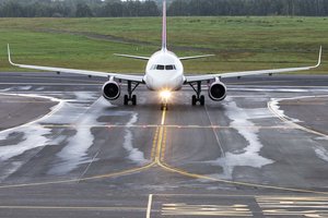 Atnaujinta tik dalis skrydžių tarp Vilniaus ir Tel Avivo: „Ryanair“ ir „Wizzair“ neskuba