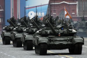 Nerimą kelianti žinia iš Rusijos: tankų gamyklos veikia visu pajėgumu