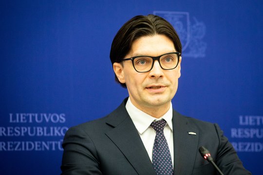 G. Nausėdos patarėjas: prezidentas būtų vetavęs BK pataisas dėl „čekutininkų“