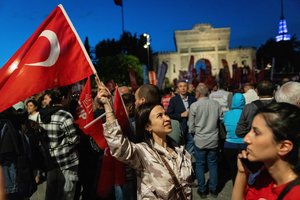Turkijos opozicijos bastione Izmyre suimta 120 asmenų