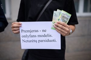Prie Prezidentūros jaunųjų konservatorių protestas dėl G. Palucko verslo ryšių: negalime tylėti