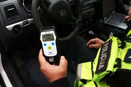 Įspėja iš anksto: šiomis dienomis liepą policijos pareigūnai akylai tikrins dalyvaujančius eisme
