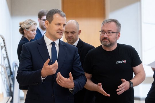 Po susitikimo su G. Nausėda – klausimų lavina G. Paluckui: pabrėžtinai reagavo į Š. Černiauską