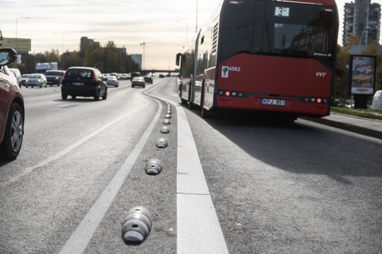 Trečią kartą gavo baudą už keliones A juosta: „Metalo gabalas yra svarbesnis už žmogų?“