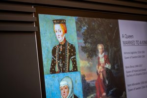 Moterų vaidmuo XVI amžiuje: karalienės dažnai buvo diplomatinio žaidimo dalis 