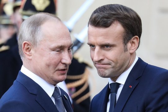 Po V. Putino ir E. Macrono pokalbio aiškėja, kas buvo aptarta: Rusijos prezidentas negailėjo kaltinimų