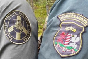 Lietuva Latvijai į pagalbą, ginantis nuo neteisėtos migracijos, siunčia aštuonis pasieniečius