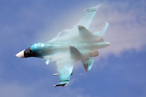 Rusijoje sudužo vienas pažangiausių bombonešių – tai jau antras toks incidentas šiemet