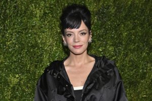 Šokiruojanti dainininkės Lily Allen išpažintis: turėjo tiek daug abortų, jog skaičiaus nepamena