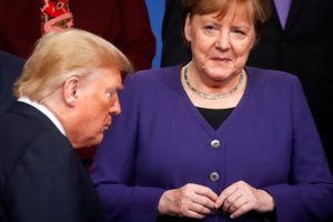 Iš A. Merkel – kandžios replikos apie D. Trumpą: jam trūks-plyš reikia dėmesio