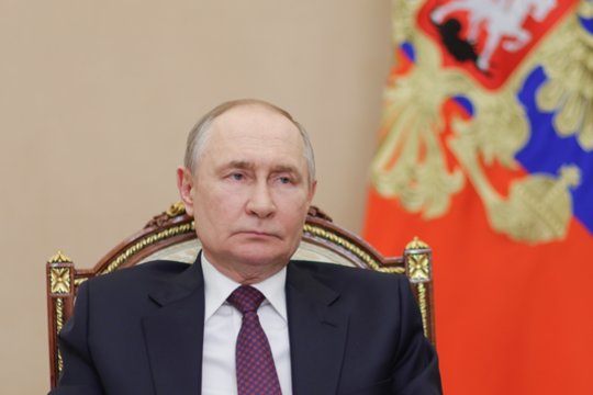 V. Putinas ir D. Trumpo pokalbyje – kategoriška žinutė dėl Ukrainos: tikslų atsisakyti neketina