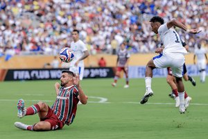 FIFA klubų čempionato ketvirtfinalyje „Fluminense“ mirtinai įgėlė arabų „Al Hilal“